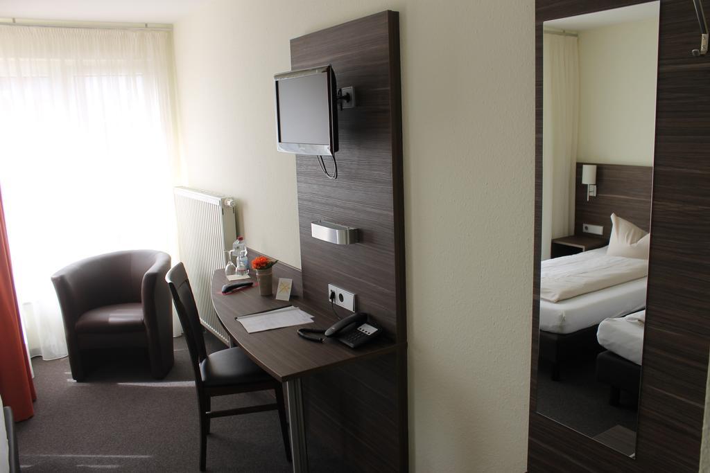 Am Neuenbuehl Hotel Weissach (Baden-Wurttemberg)